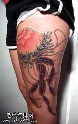 腿部水母图案纹身图案