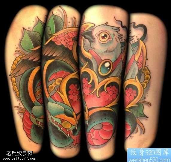 school风格鸟纹身图案