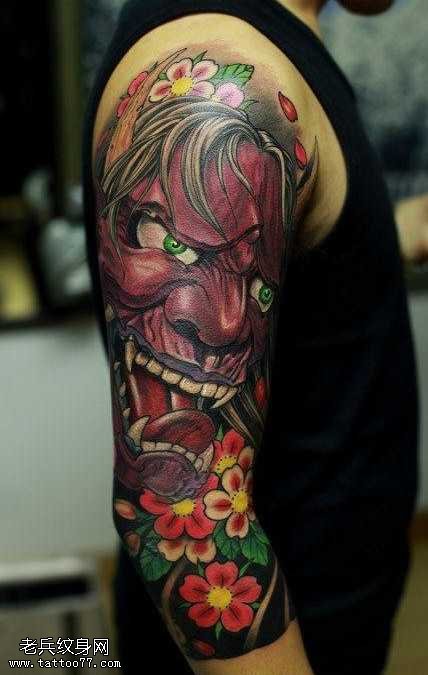 手臂时尚霸气的般若纹身图案