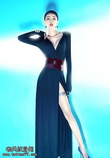 腿部秀宝贝性感纹身图案