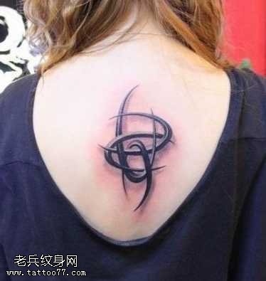 背部立体图腾纹身图案