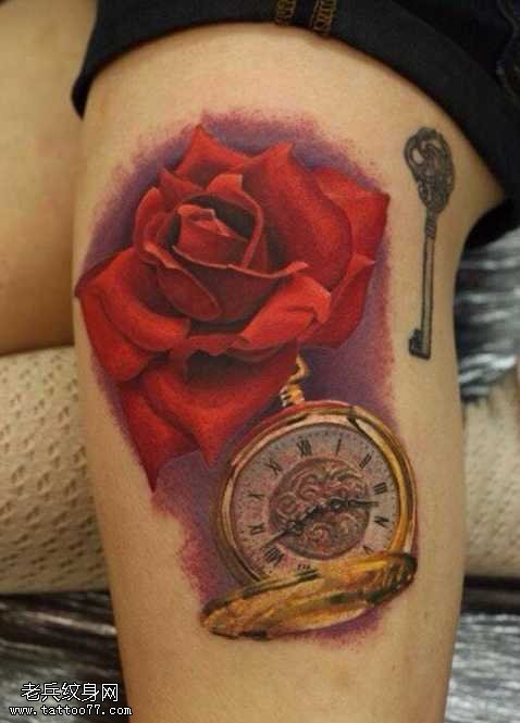 腿部玫瑰黄金时钟纹身图案