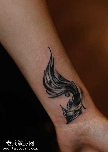 手腕时尚潮流小狐狸纹身图案