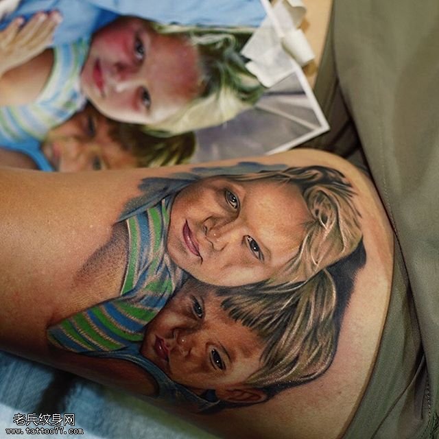大腿上欧美兄妹照片纹身图案