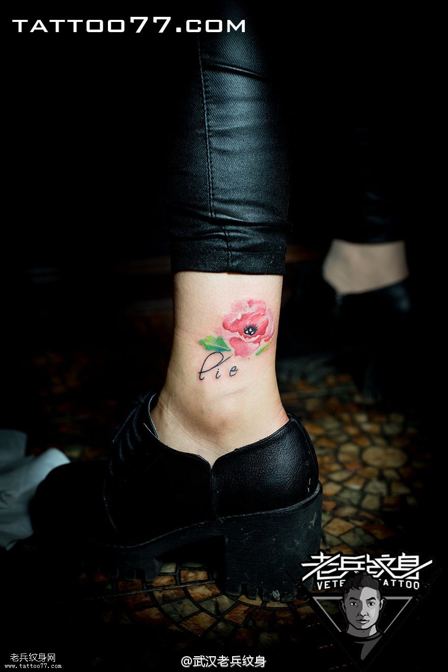 脚踝水墨罂粟花纹身图案作品