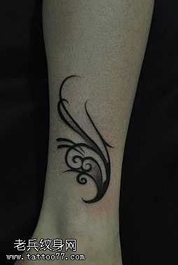 腿部精美好看的图腾纹身图案