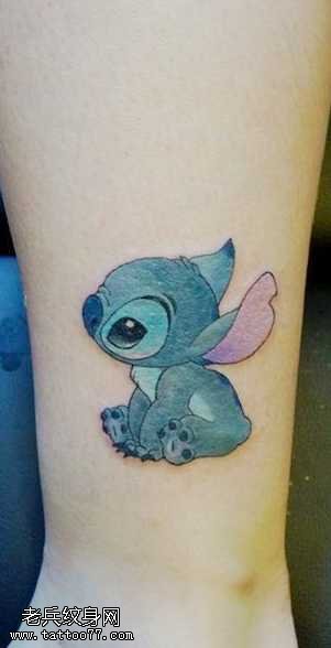 腿部可爱卡通彩色纹身图案