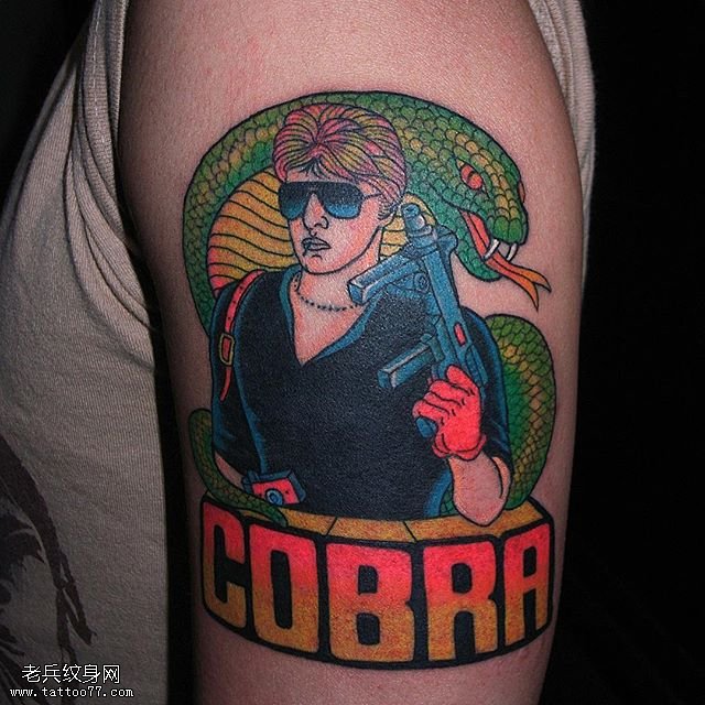 大臂彩绘欧美酷男纹身图案