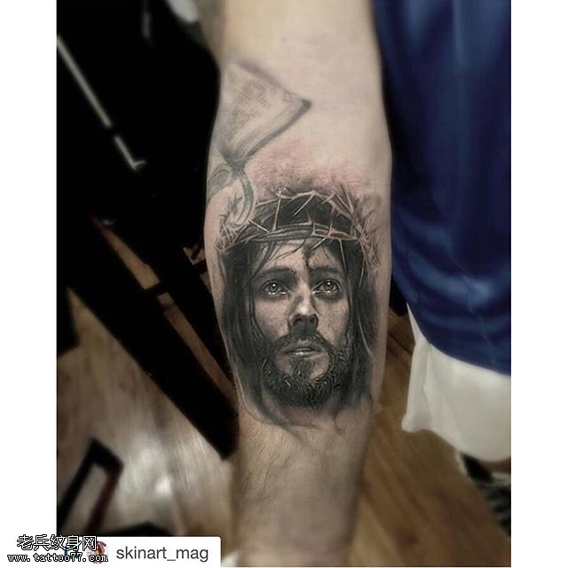 手臂部落男神纹身图案