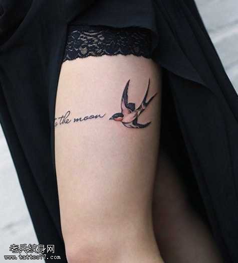 腿部燕子纹身图案