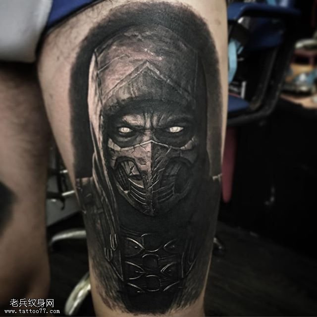 大腿的蒙面侠客纹身图案