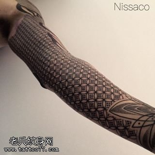 手臂经典图腾花臂纹身图案