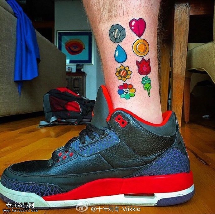 小腿的宝石花纹身图案