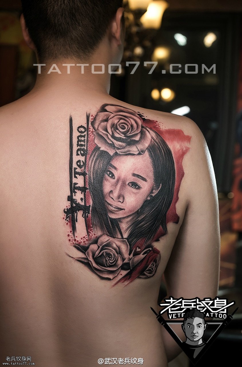 后背美女肖像玫瑰花纹身图案作品
