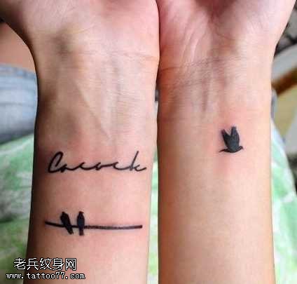 手臂流行的小鸟纹身图案