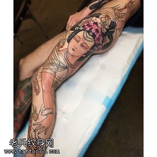 大腿部古代美女纹身图案