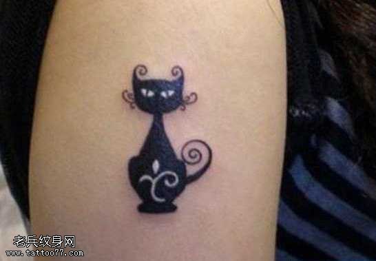 手臂小清新猫咪纹身图案