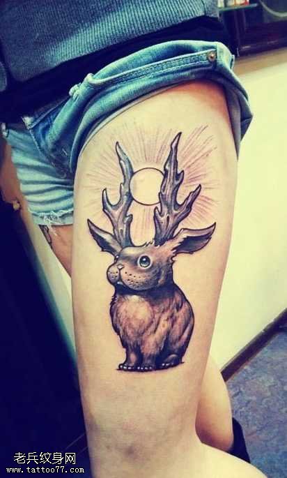 腿部太阳兔纹身图案
