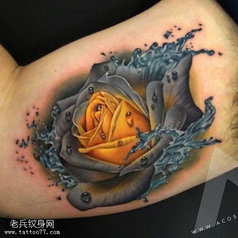 大臂3D水珠玫瑰纹身图案