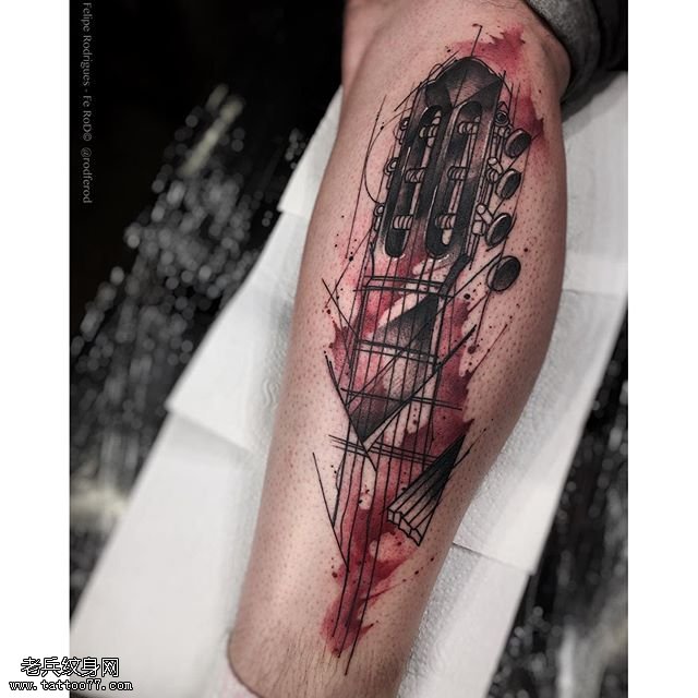 小腿水墨音符纹身图案