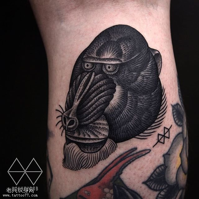 腿部经典山魈纹身图案