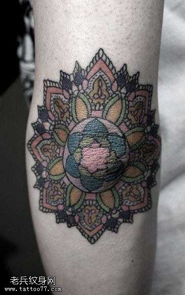 手臂时尚好看的图腾花卉纹身图案