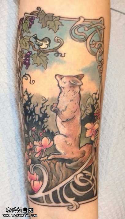 腿部一则寓言故事纹身图案