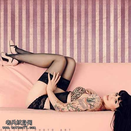 欧美女人纹身图案