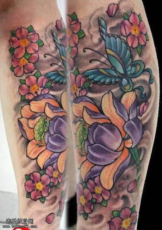 腿部莲花蝴蝶樱花纹身图案