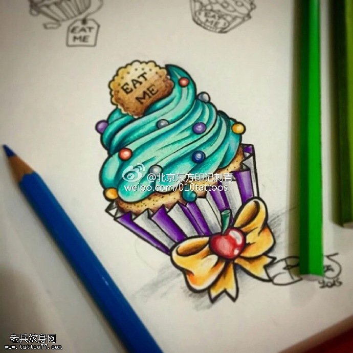 手稿彩珠蛋糕纹身图案