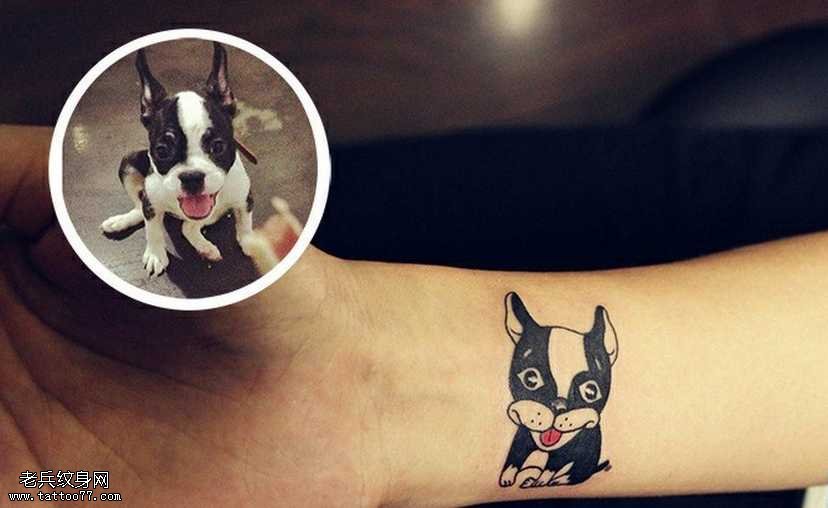 手腕小狗纹身图案