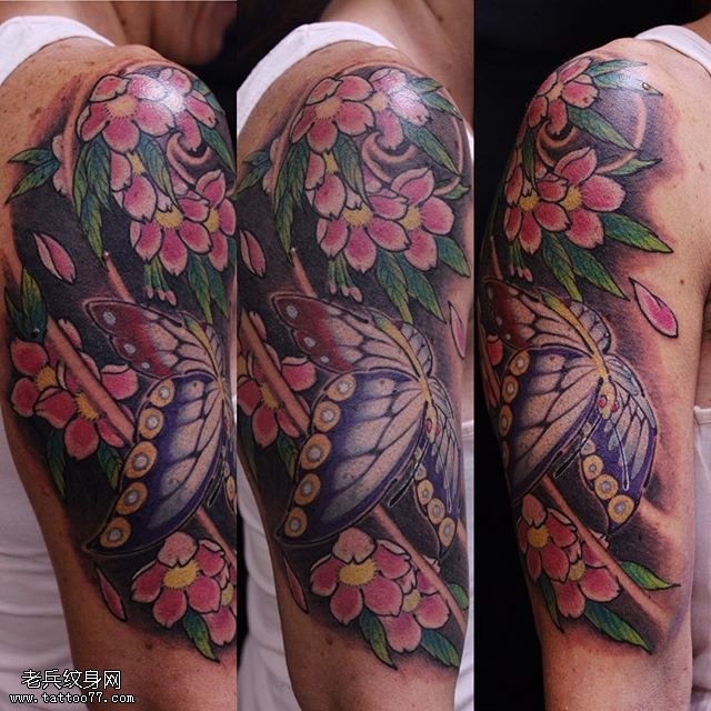 大臂的樱花蝴蝶纹身图案