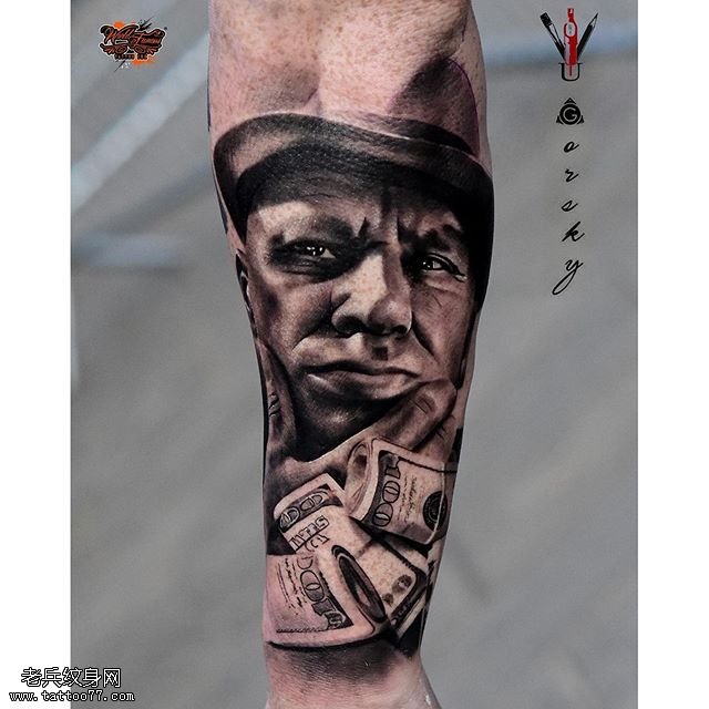 小臂土豪肖像纹身图案
