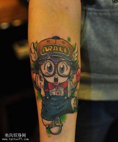 手部一幅卡通个性纹身图案