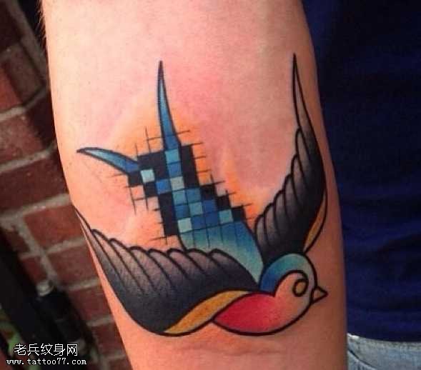 风格燕子纹身图案