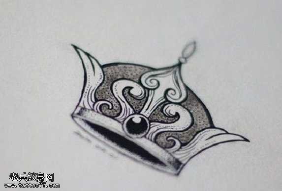 手稿皇冠纹身图案