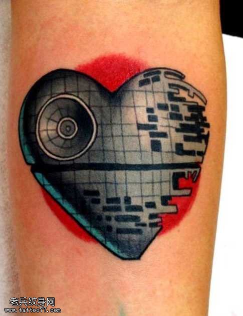 机器爱心纹身图案