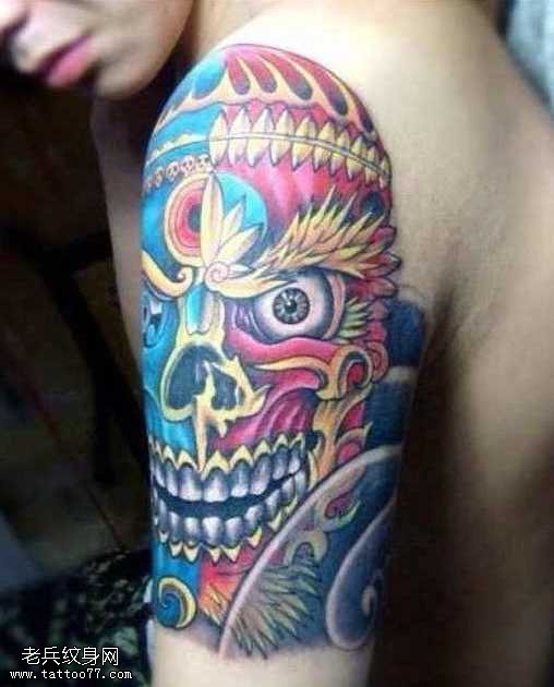 胳膊嘎巴拉纹身图案