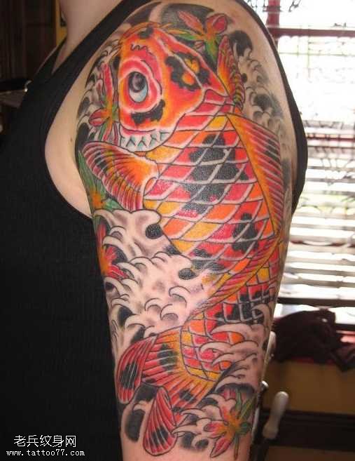 手臂吉祥物鲤鱼纹身图案