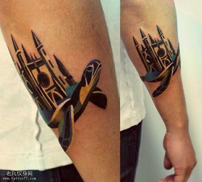 手臂个性灰机纹身图案