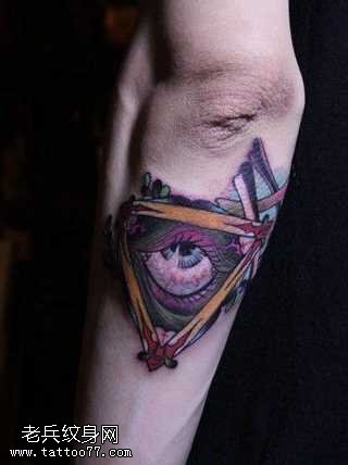 手部上帝之眼纹身图案