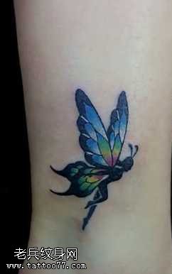 腿部蝴蝶精灵纹身图案