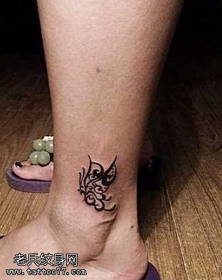 腿部图腾蝴蝶纹身图案