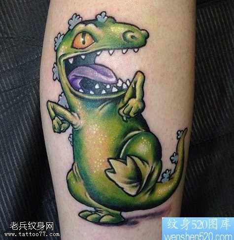 手臂恐龙纹身图案