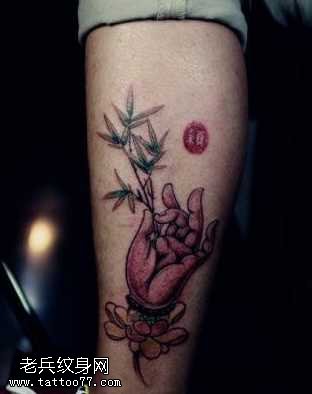 腿部佛手枫叶纹身图案