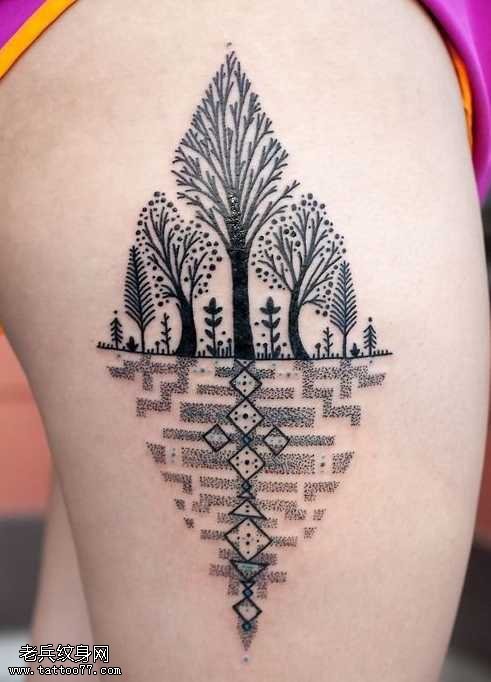 腿部小树林纹身图案
