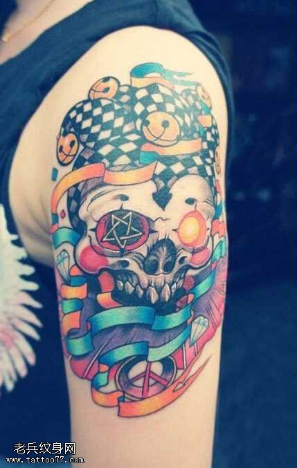 手臂彩色小丑纹身图案