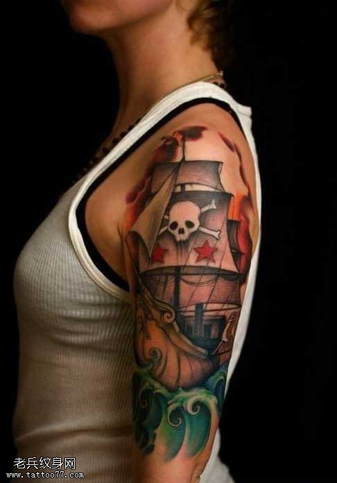 手臂海盗船纹身图案