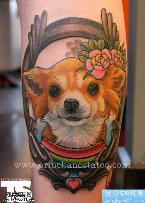手部一款个性狗纹身图案