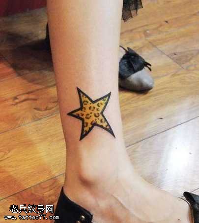 腿部豹纹纹身图案